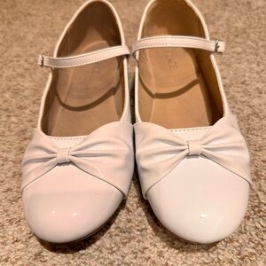 The Children's Place White Dress Shoes with Bow